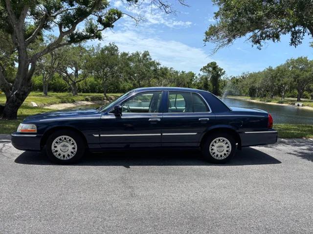 mercury grand marquis 2004 2MEFM74W14X630685 image mercury grand marquis 2004 2MEFM74W14X630685 image